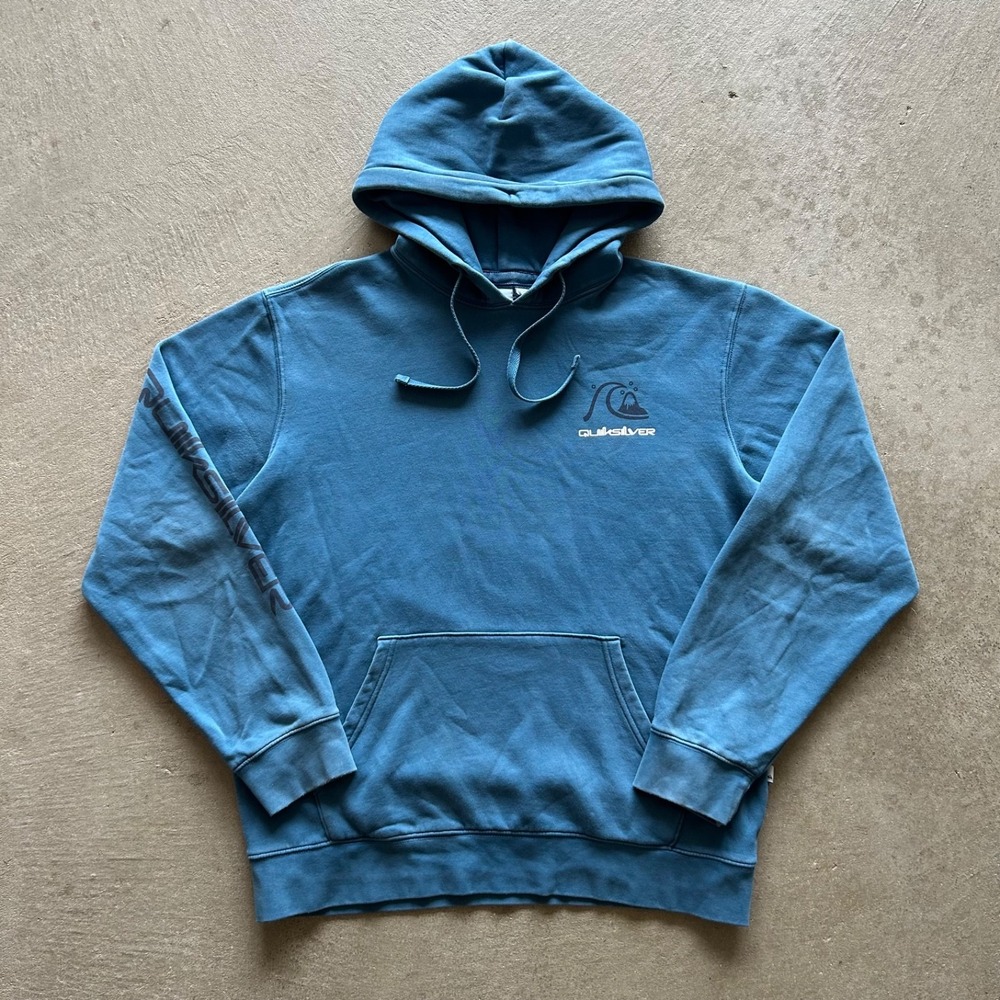 Vintage Quiksilver Sweatshirt Size Medium Blue Y2K Surf Hoodie Sleeve Logo
